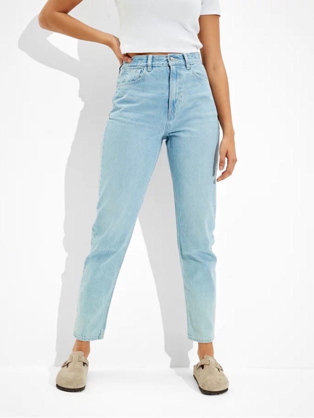 AE x The Jeans Redesign Mom Jean in Washed Blue Size 14